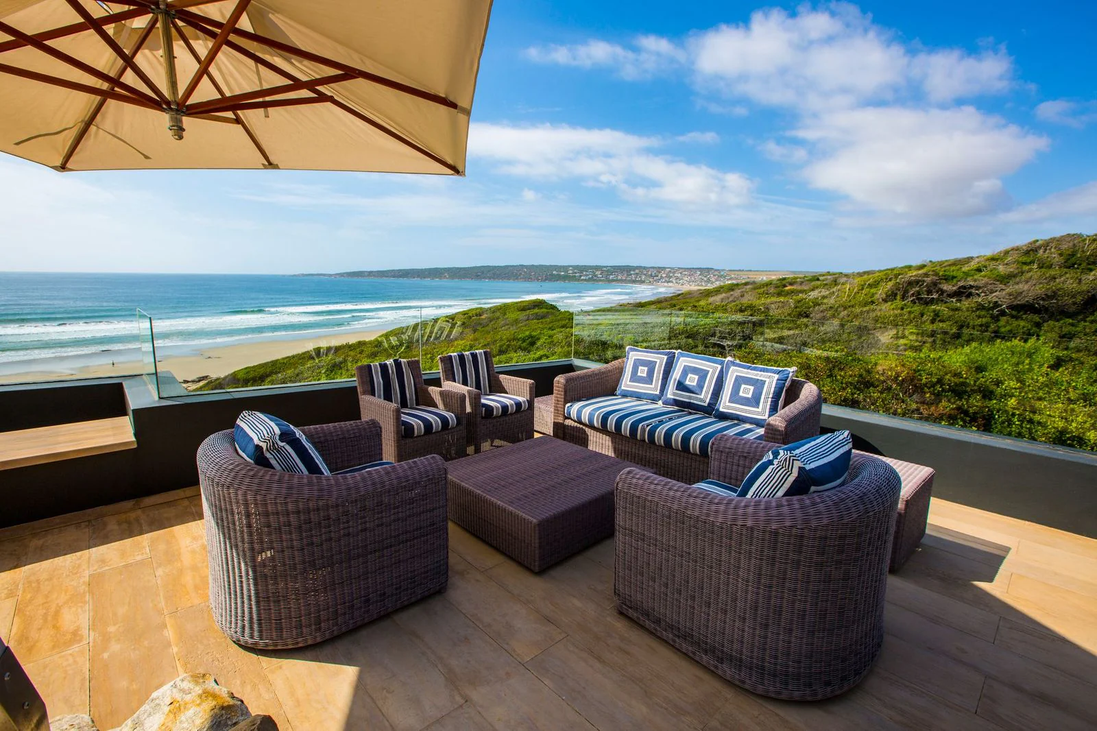 Sardonyx- Boggomsbaai, Garden Route - Image 12