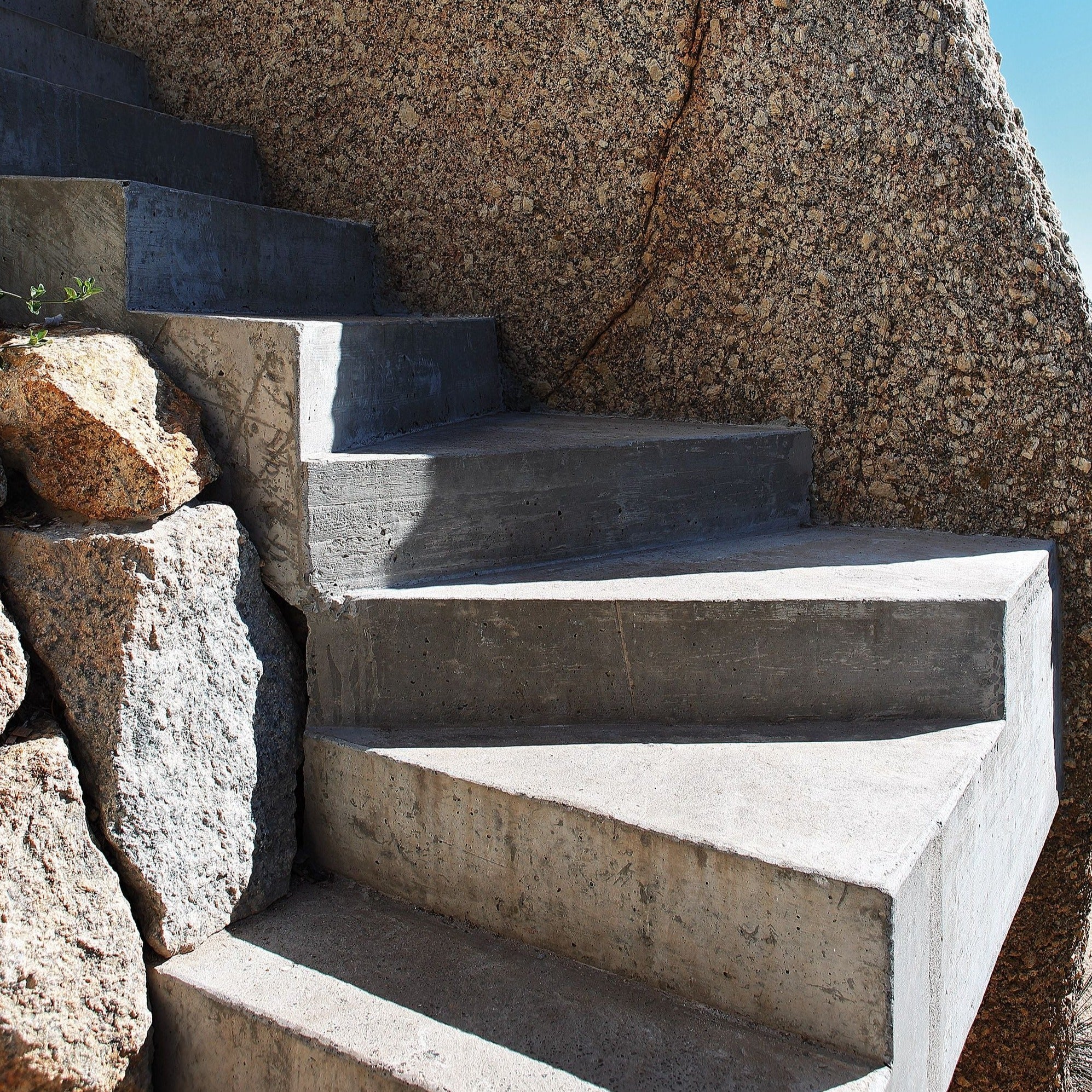 Violane- Bantry Bay, Cape Town - Image 16