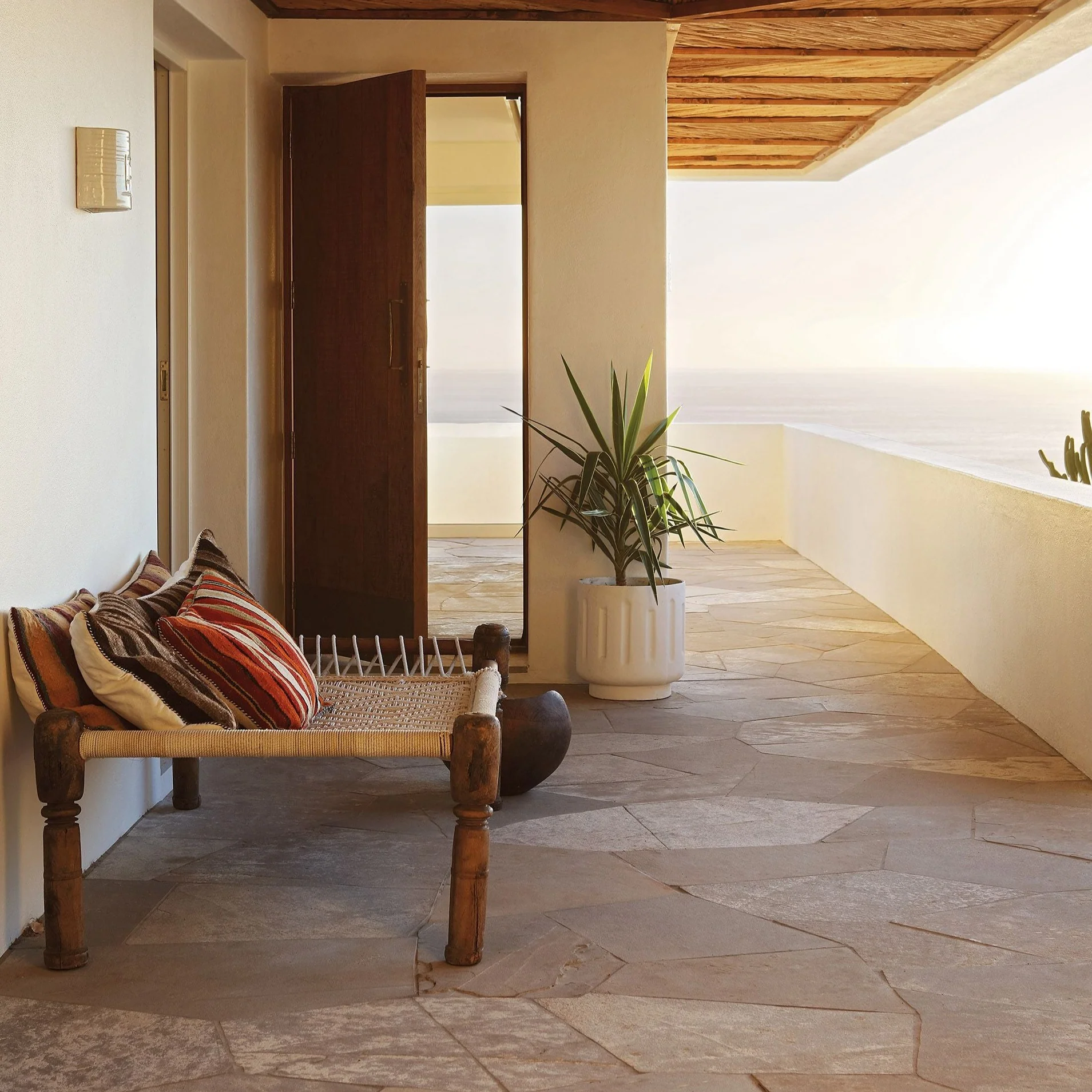 Violane- Bantry Bay, Cape Town - Image 4