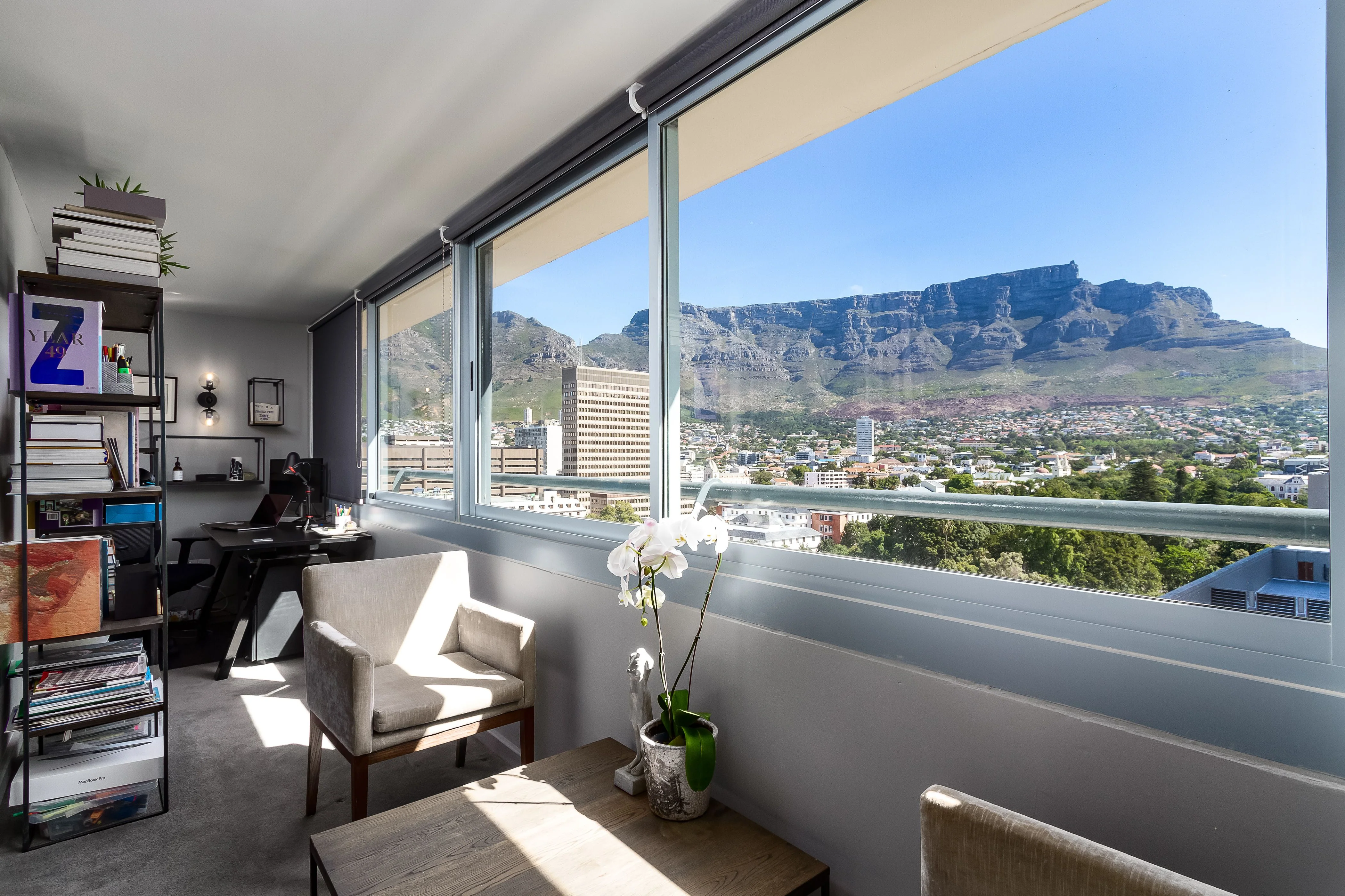 Art Apartment III - Cape Town CBD - Image 13