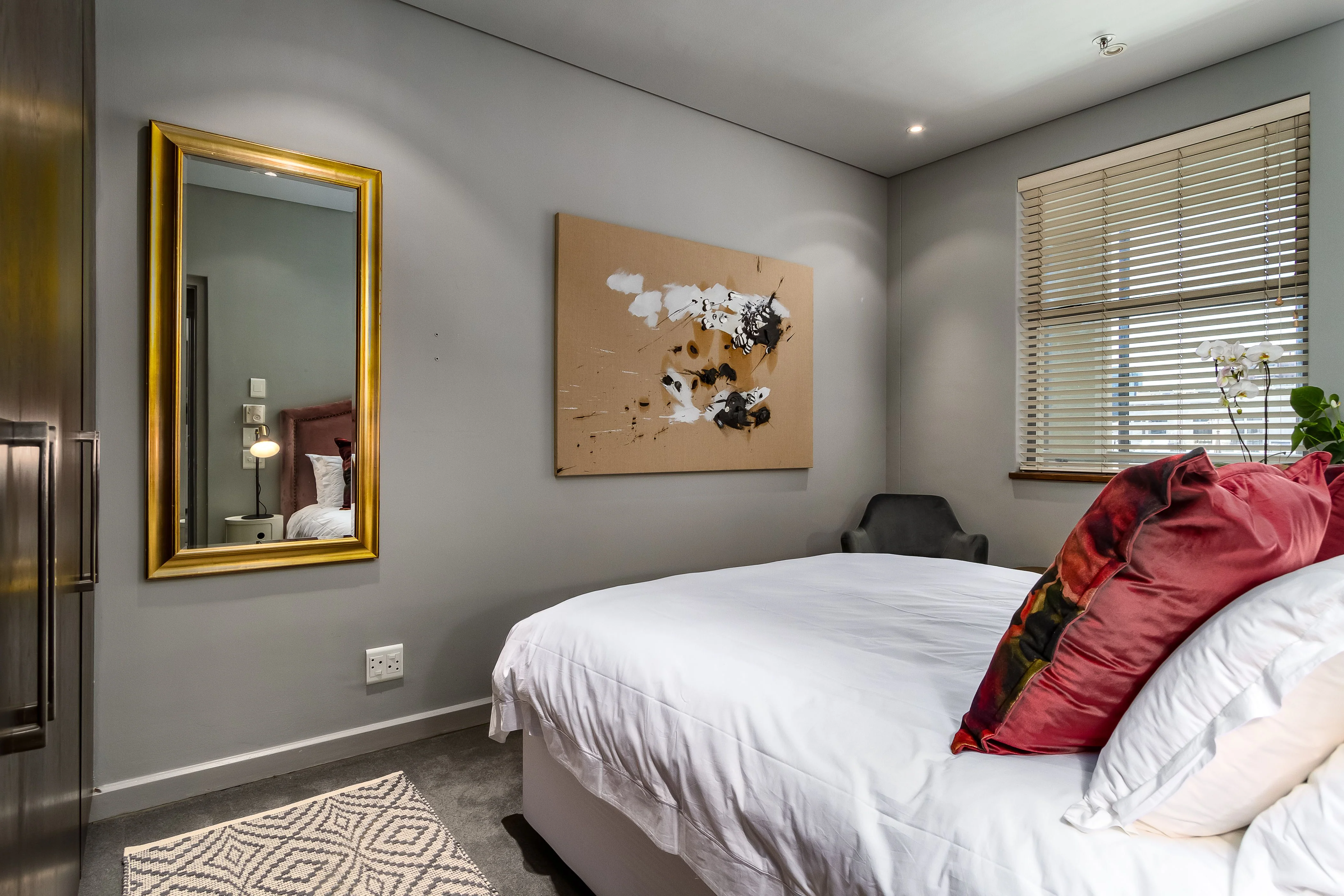 Art Apartment III - Cape Town CBD - Image 17