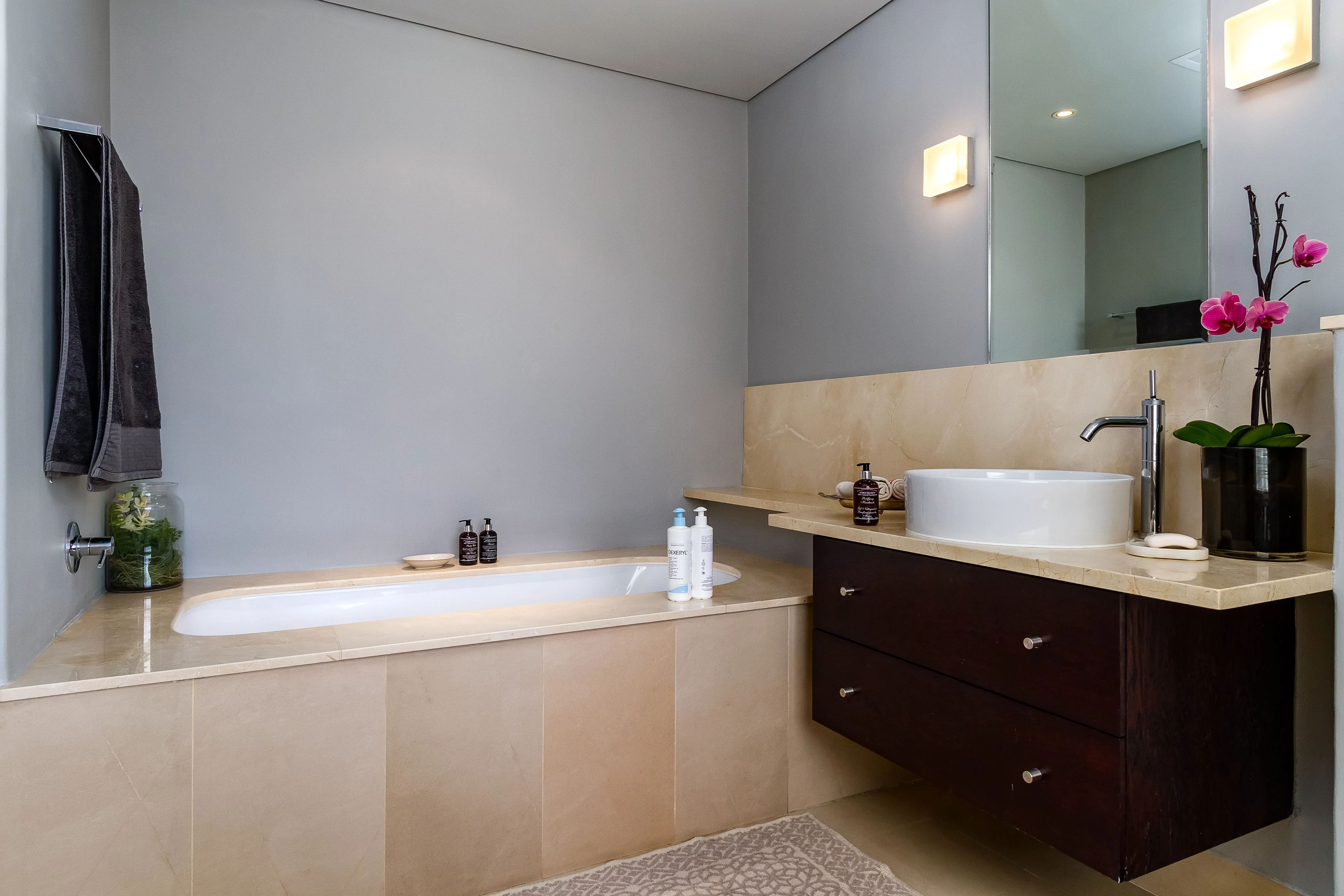 Art Apartment III - Cape Town CBD - Image 19