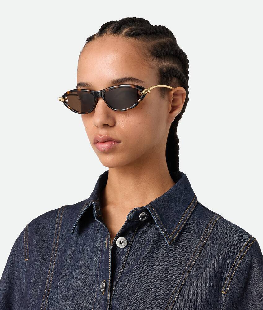 Knot Cat Eye Sunglasses - Image 5