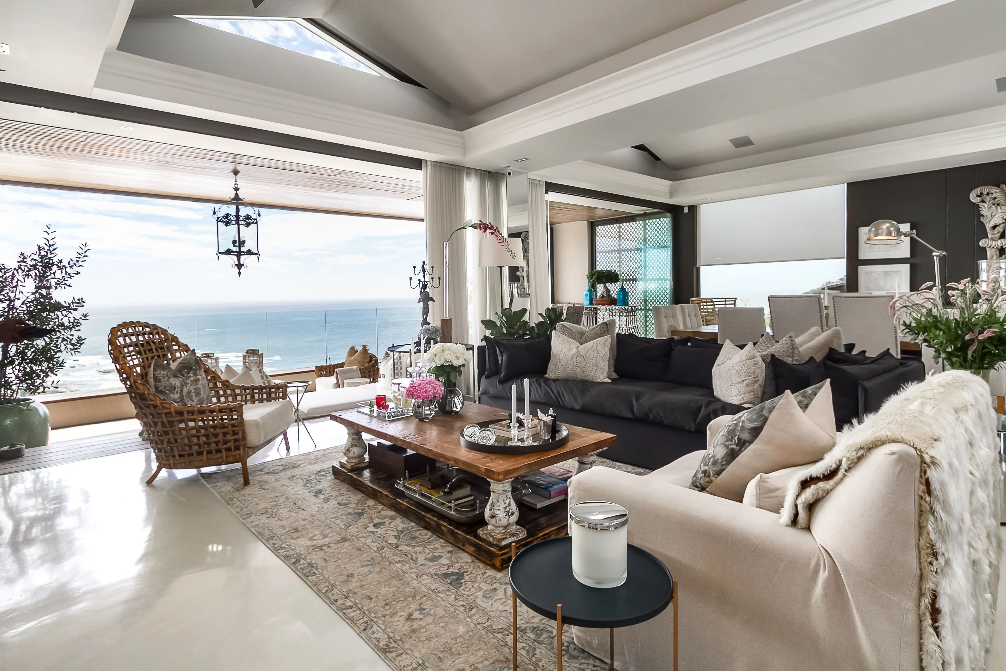 Golden Beryl - Camps Bay, Cape Town - Image 10