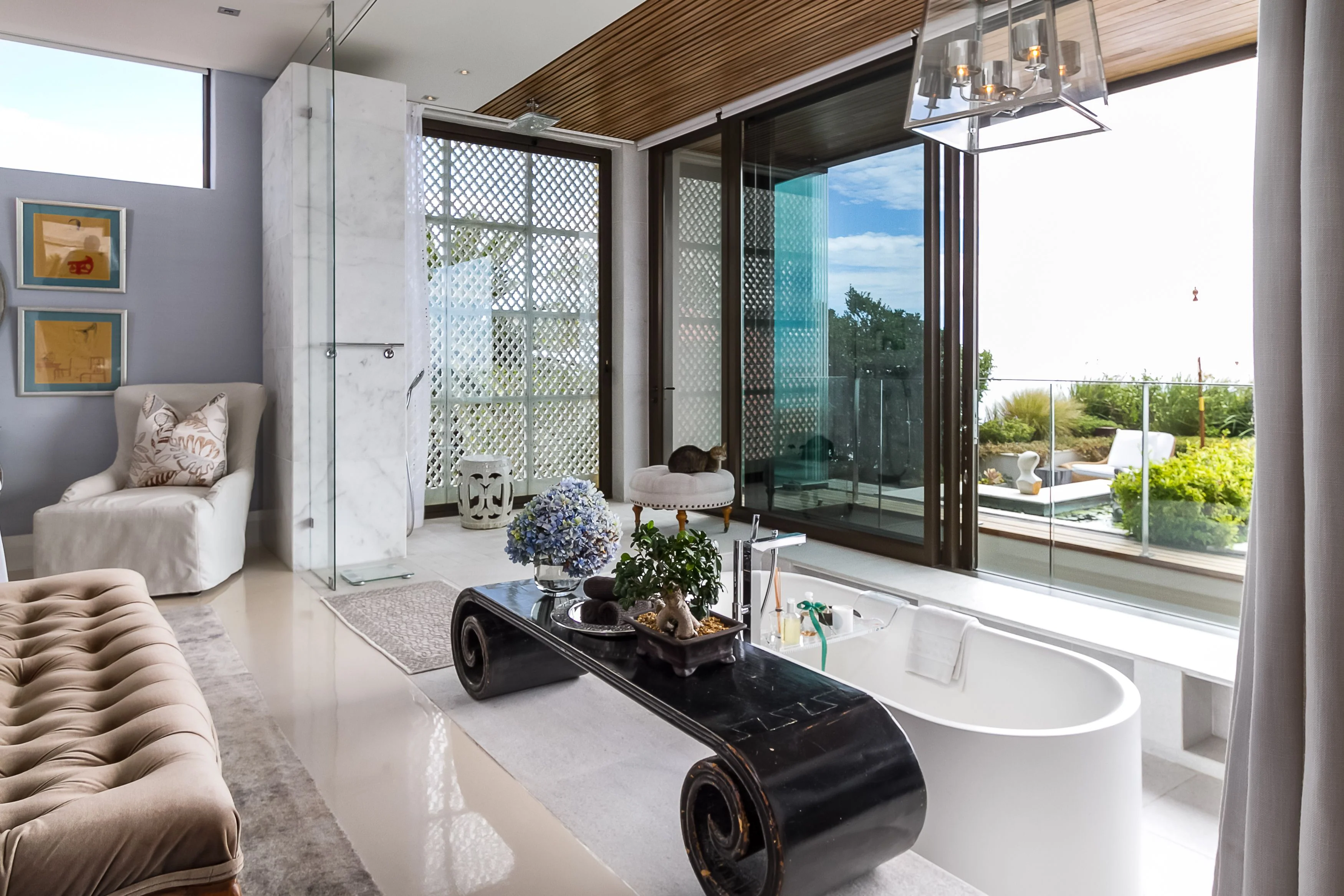 Golden Beryl - Camps Bay, Cape Town - Image 12