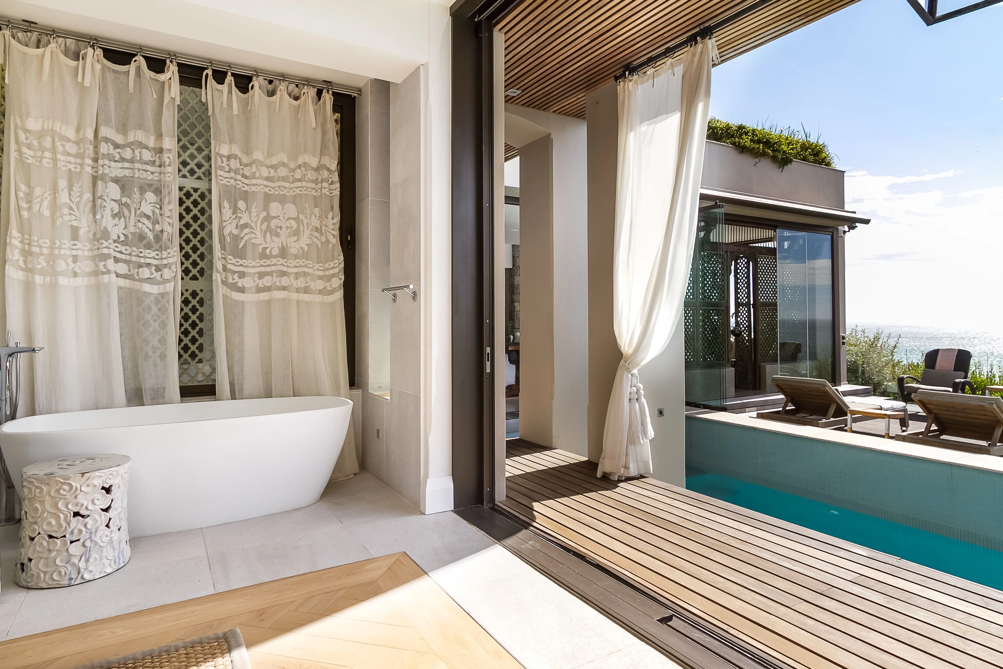 Golden Beryl - Camps Bay, Cape Town - Image 14