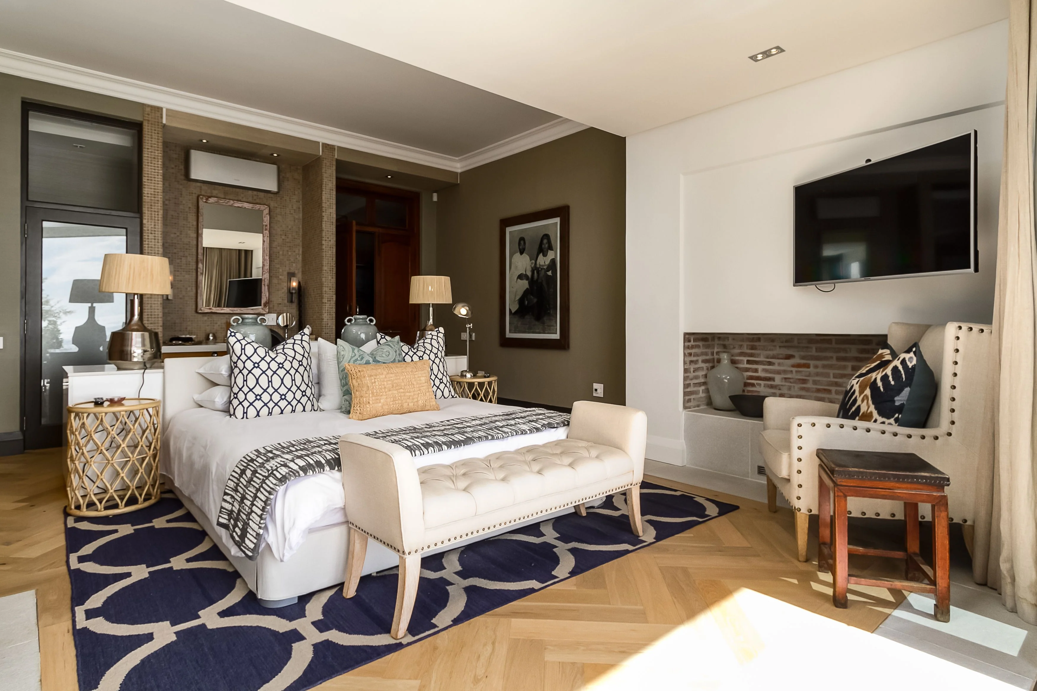 Golden Beryl - Camps Bay, Cape Town - Image 16