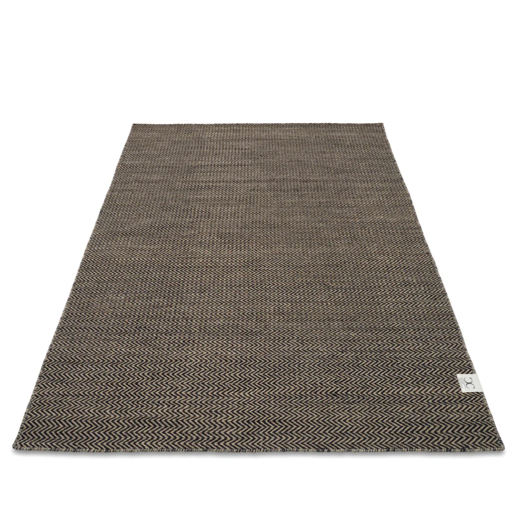 Rug Herringbone Natural/Black - Image 4